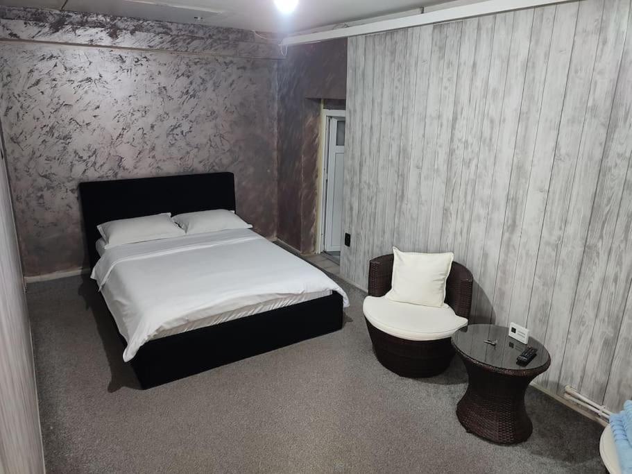 Villa Central H à Iasi Extérieur photo