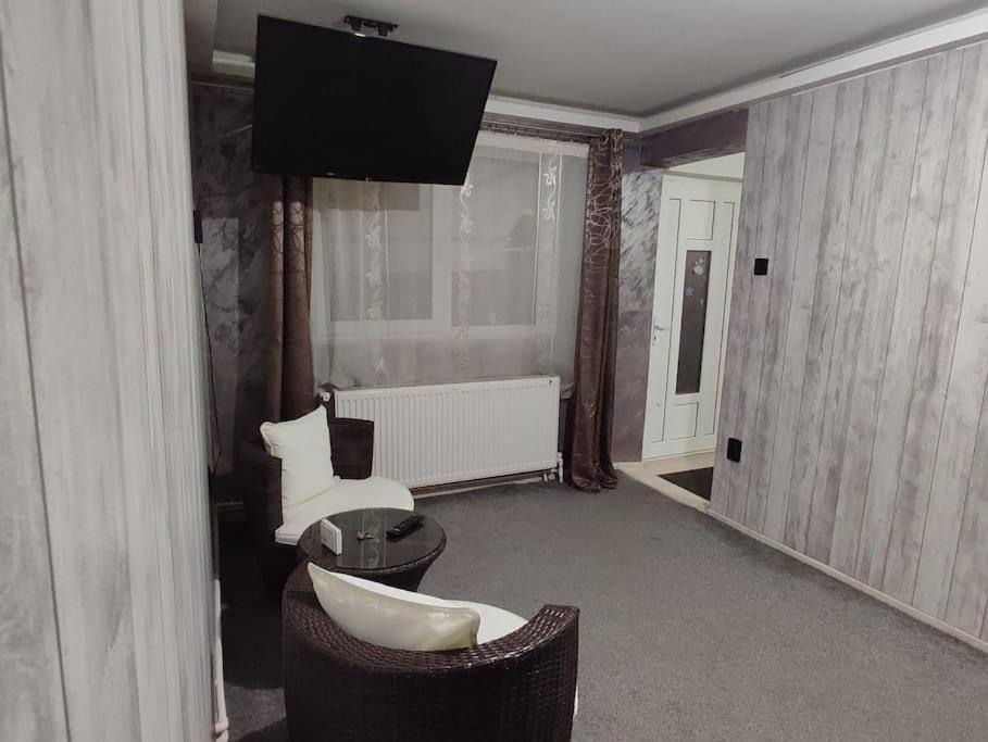 Villa Central H à Iasi Extérieur photo